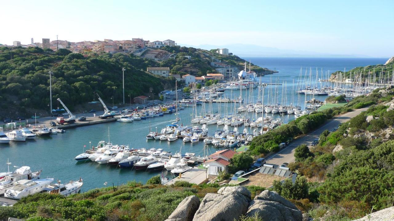 Gente Di Mare - Case Vacanza ซานตา เตเรซา กัลลูรา ภายนอก รูปภาพ