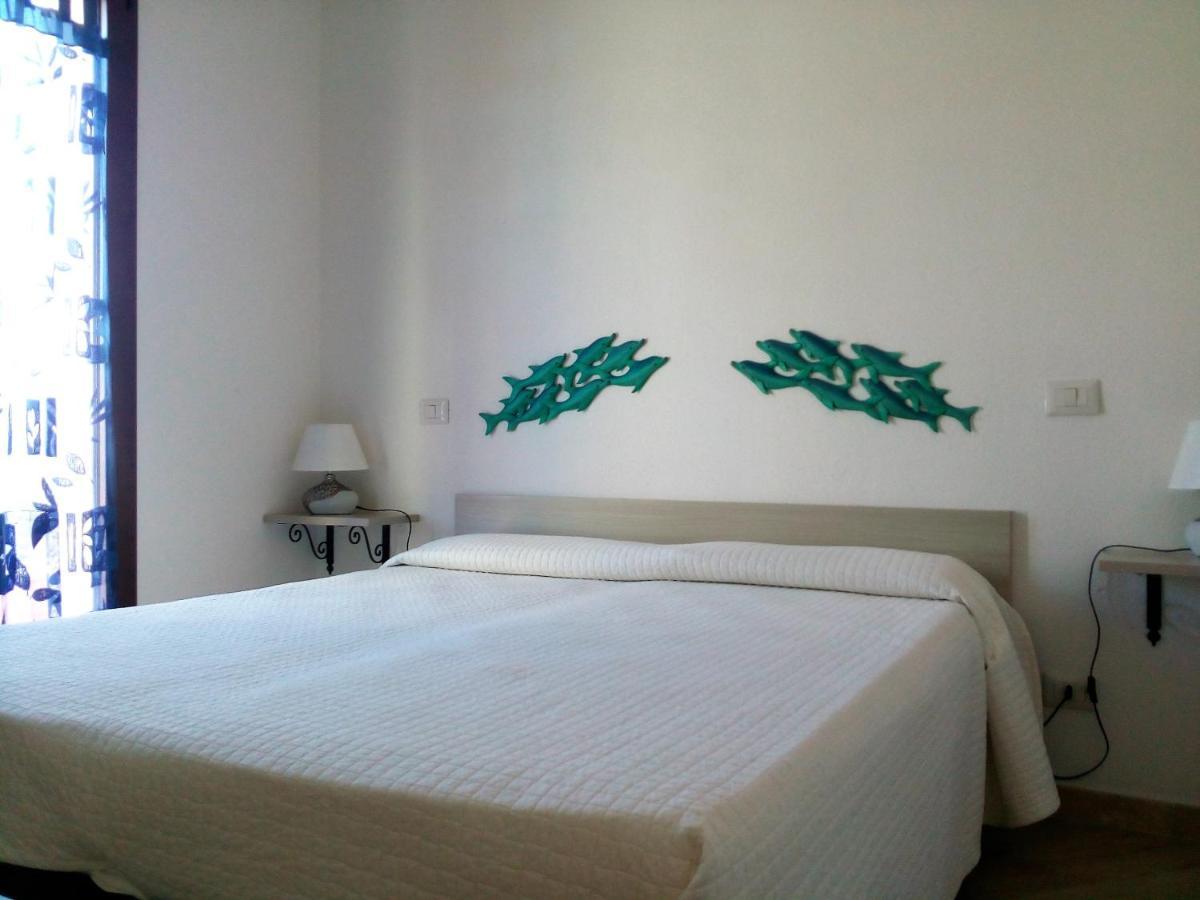 Gente Di Mare - Case Vacanza ซานตา เตเรซา กัลลูรา ภายนอก รูปภาพ