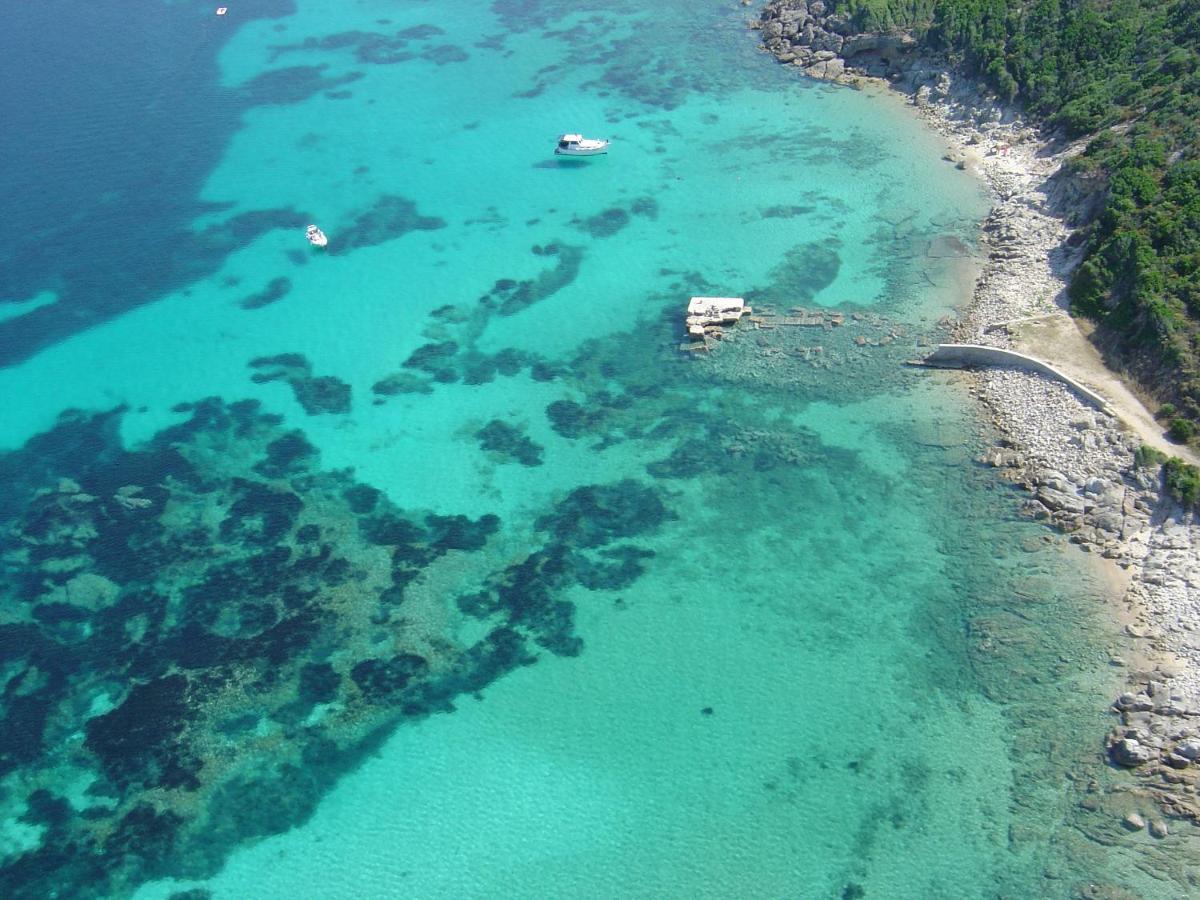 Gente Di Mare - Case Vacanza ซานตา เตเรซา กัลลูรา ภายนอก รูปภาพ
