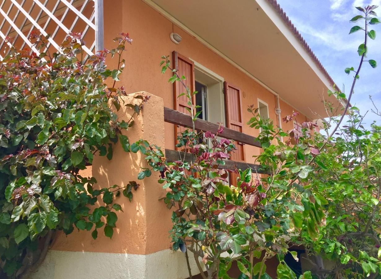 Gente Di Mare - Case Vacanza ซานตา เตเรซา กัลลูรา ภายนอก รูปภาพ